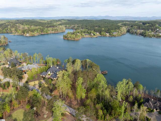 Photo of 390 Peninsula Ridge