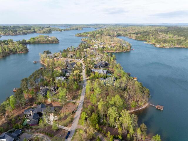 Photo of 390 Peninsula Ridge