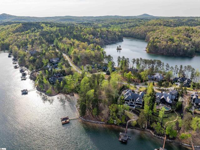 Photo of 390 Peninsula Ridge
