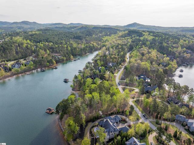 Photo of 390 Peninsula Ridge