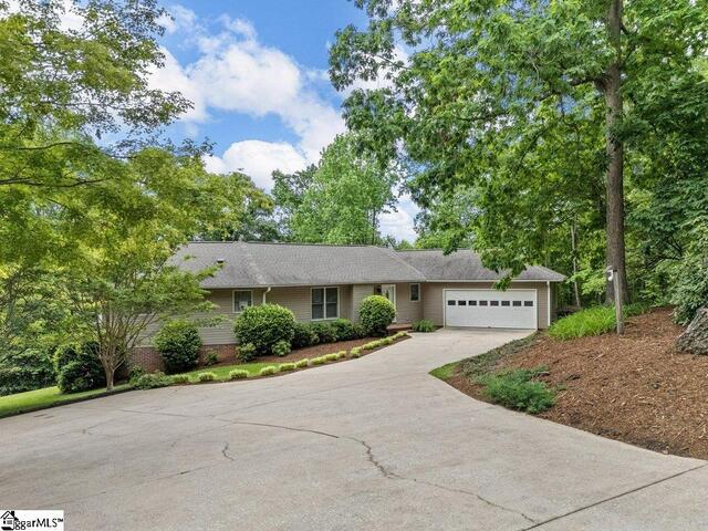 Photo of 208 W Durham Street