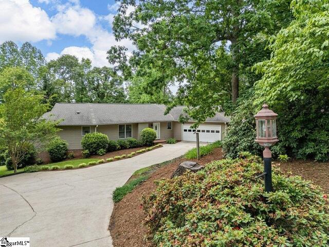 Photo of 208 W Durham Street