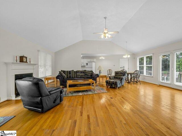 Photo of 208 W Durham Street