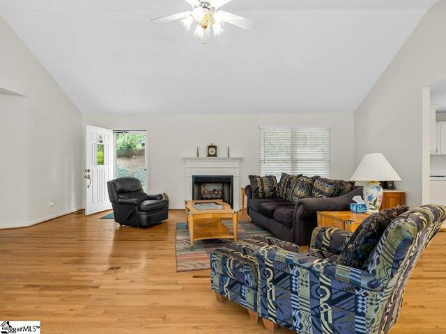 Photo of 208 W Durham Street