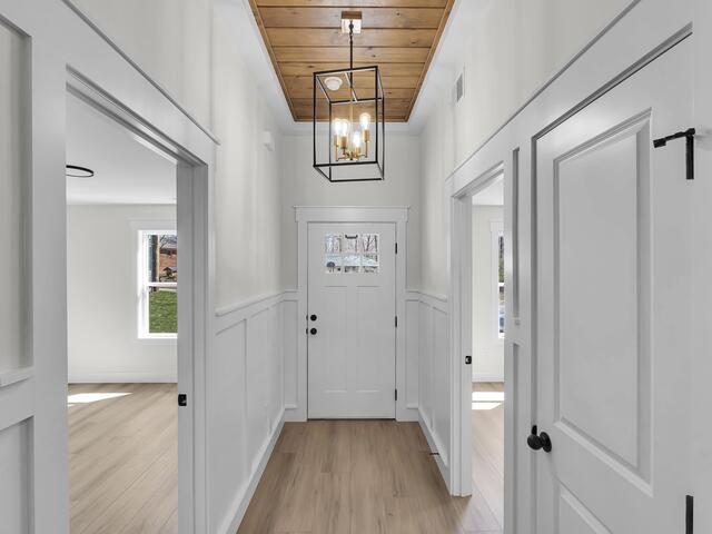 Photo of 135 Westwood Circle