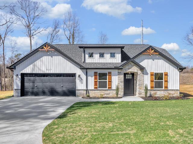 Photo of 135 Westwood Circle