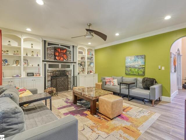 Photo of 251 N Lake Emory Drive