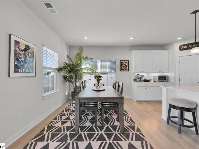 Photo of 822 LADY FERN Drive