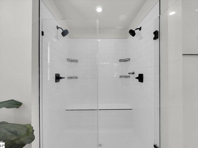 Photo of 822 LADY FERN Drive