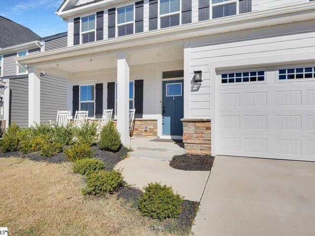 Photo of 822 LADY FERN Drive