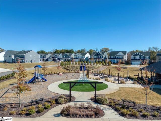 Photo of 822 LADY FERN Drive