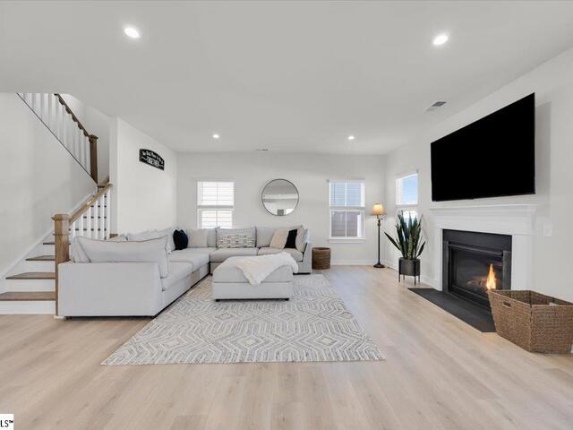 Photo of 822 LADY FERN Drive