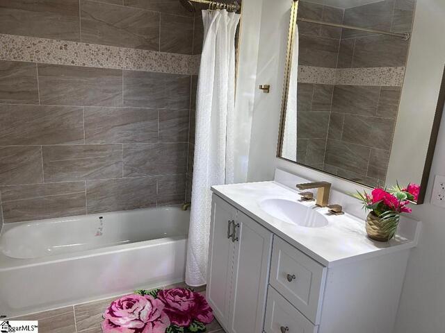 Photo of 2336 Racing Road