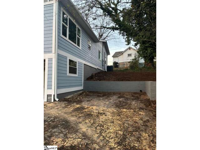 Photo of 2336 Racing Road