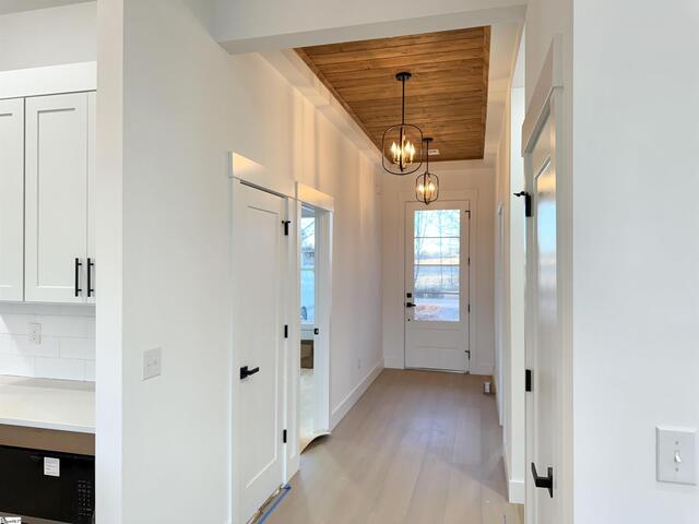 Photo of 140 Meeting House Road