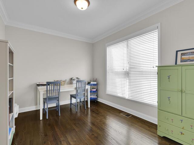 Photo of 102 Hollingsworth Drive