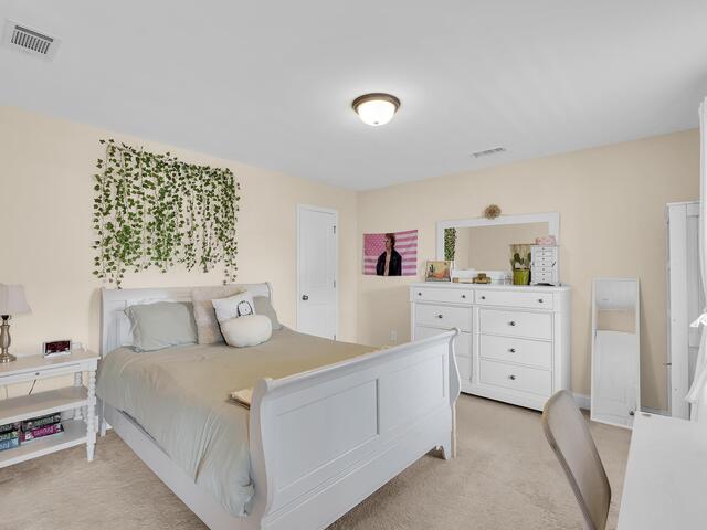 Photo of 102 Hollingsworth Drive