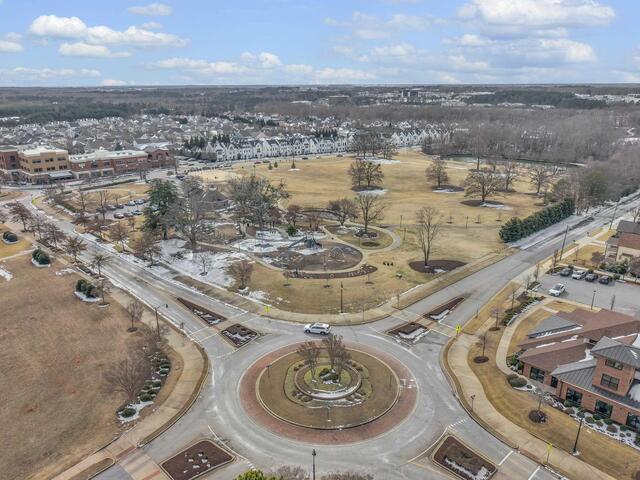 Photo of 102 Hollingsworth Drive