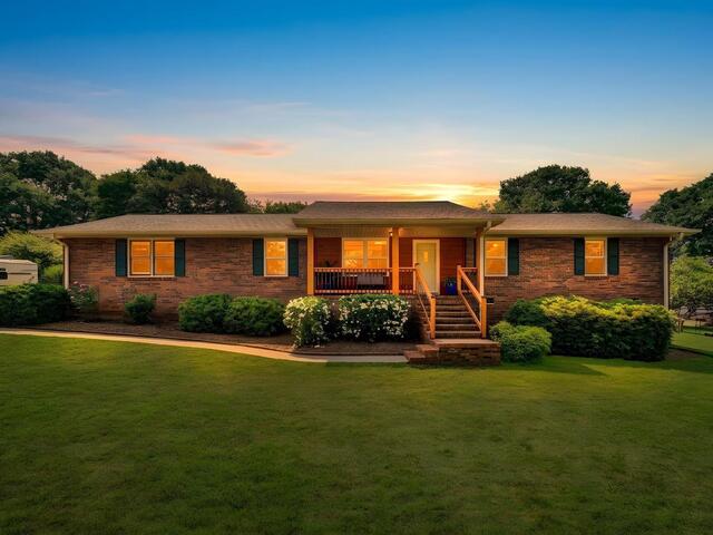 Photo of 205 Oxmoor Drive