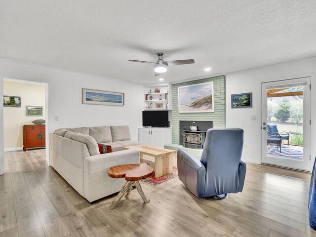 Photo of 205 Oxmoor Drive