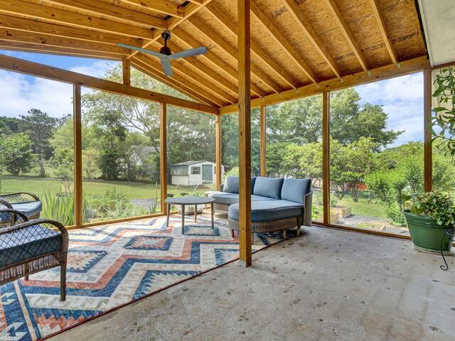 Photo of 205 Oxmoor Drive