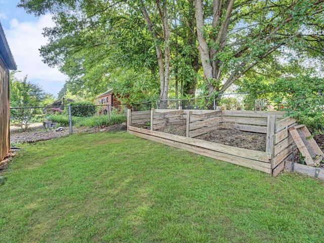 Photo of 205 Oxmoor Drive