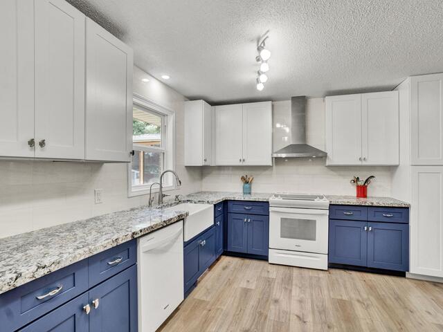 Photo of 205 Oxmoor Drive