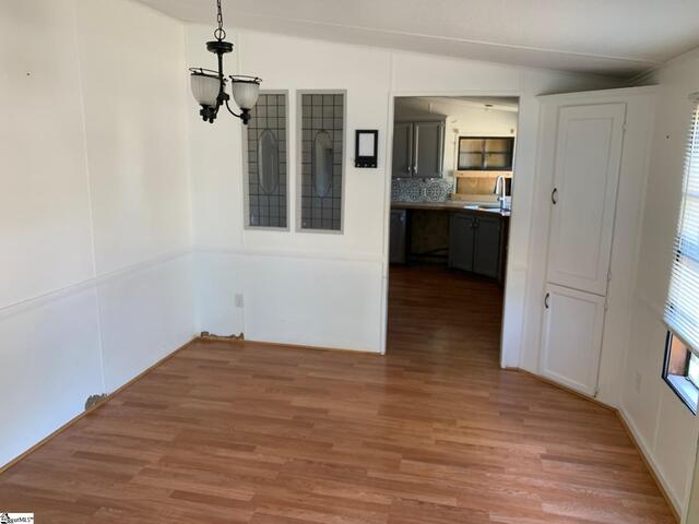 Photo of 3079 Lakeview Drive