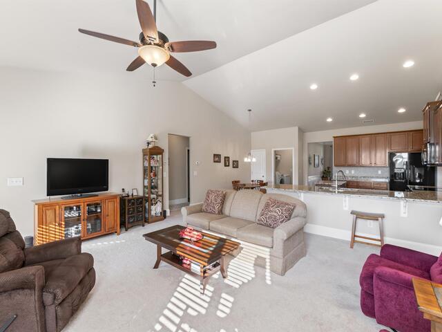 Photo of 1003 Hillcrest Court