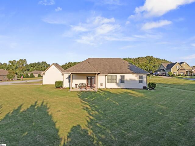 Photo of 1003 Hillcrest Court