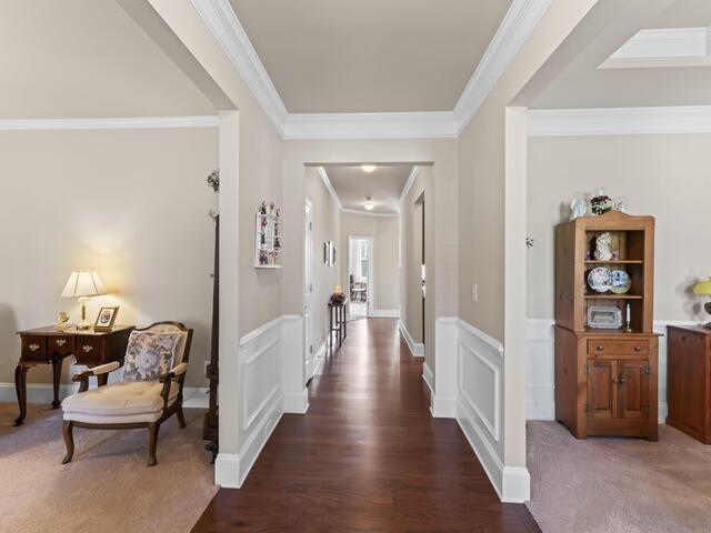 Photo of 1003 Hillcrest Court