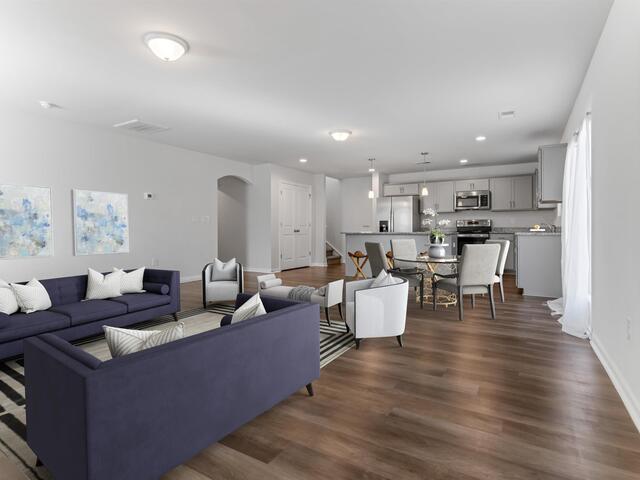 Photo of 445 Grantham Court