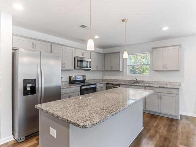 Photo of 445 Grantham Court