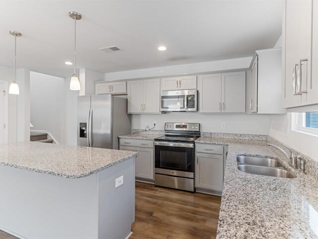 Photo of 445 Grantham Court