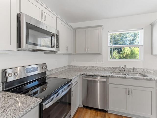 Photo of 445 Grantham Court