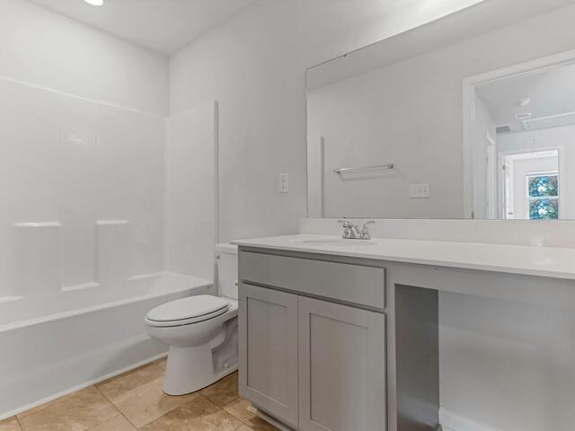 Photo of 445 Grantham Court