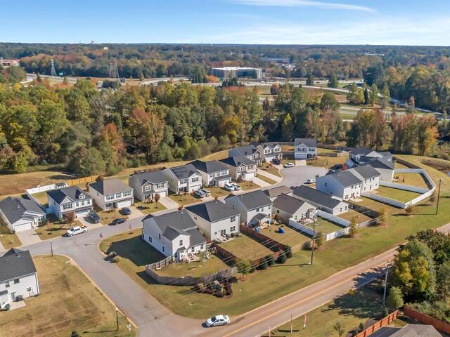 Photo of 445 Grantham Court