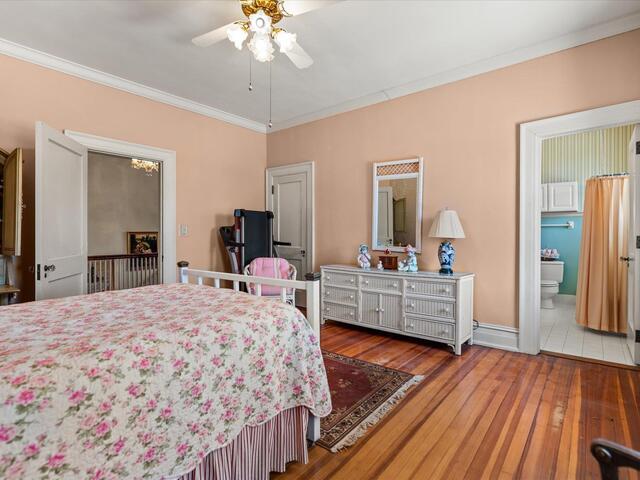 Photo of 780 W Main Street