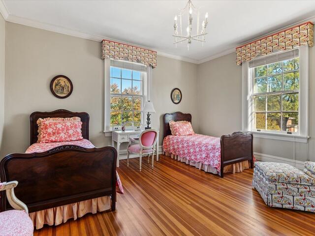 Photo of 780 W Main Street