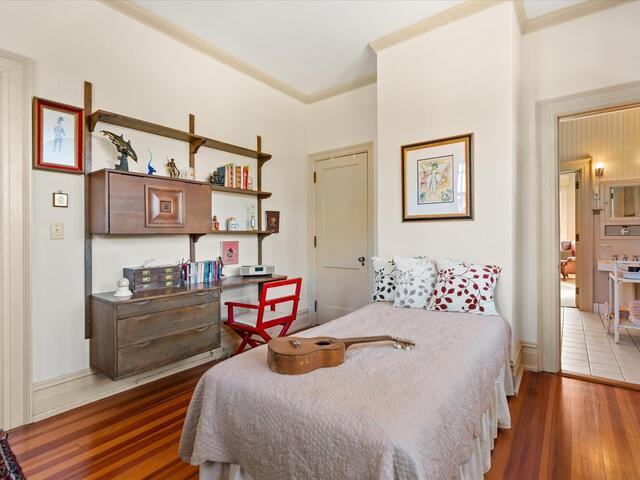 Photo of 780 W Main Street