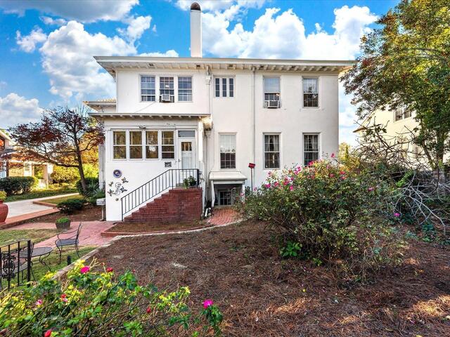 Photo of 780 W Main Street