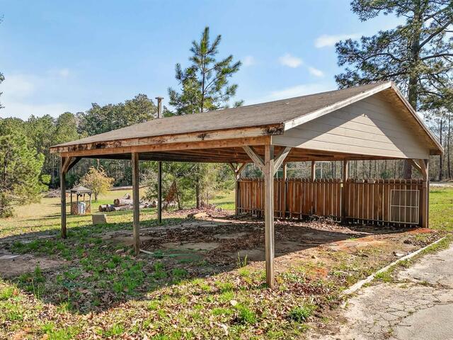 Photo of 612 Skippers Lodge Road