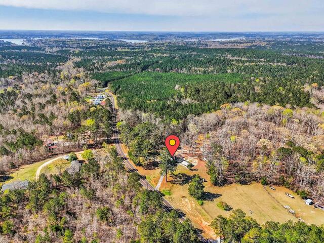 Photo of 612 Skippers Lodge Road