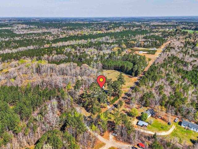 Photo of 612 Skippers Lodge Road