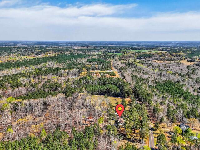 Photo of 612 Skippers Lodge Road