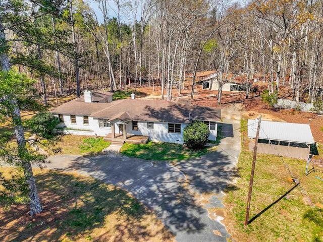 Photo of 612 Skippers Lodge Road