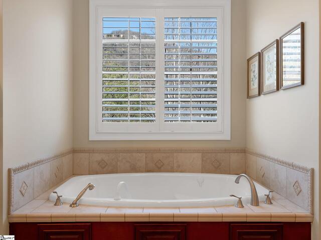 Photo of 7 Halfnoon Trail