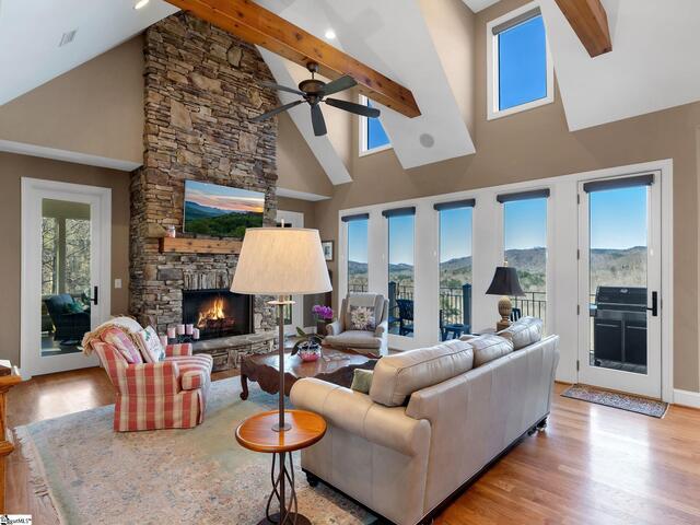 Photo of 7 Halfnoon Trail