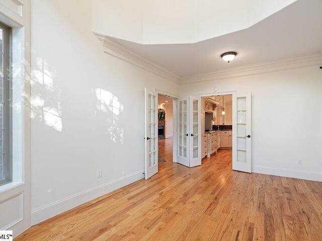 Photo of 306 E Faris Road