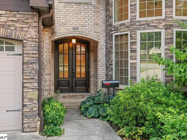 Photo of 306 E Faris Road